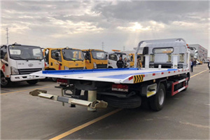 东兴汽车救援补胎